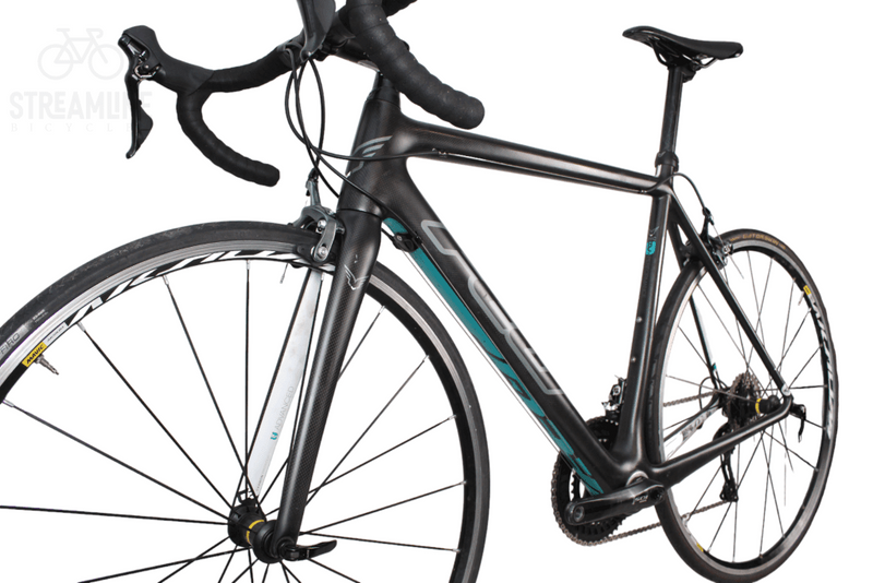 Felt F4 - Carbon Road Bike - Grade: Excellent Bike Pre-Owned 