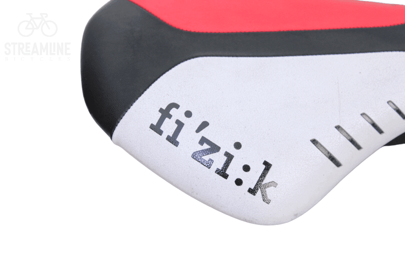 Fizik Antares R1 - Carbon Saddle - Grade: Excellent Bike Pre-Owned 