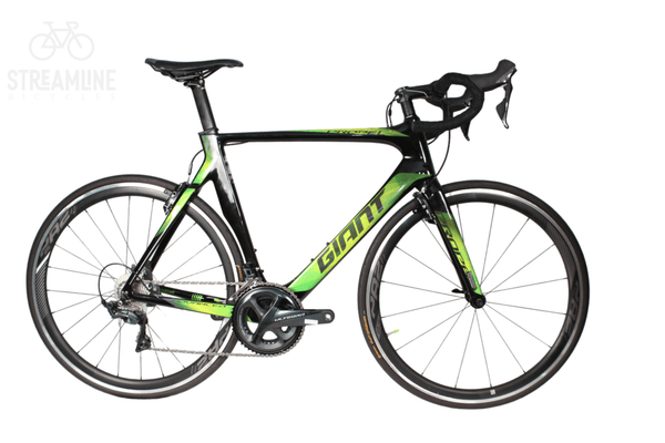 Giant Propel Advanced 1 - Carbon Aero Road Bike - Grade: Excellent Bike Pre-Owned 