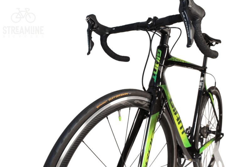 Giant Propel Advanced 1 - Carbon Aero Road Bike - Grade: Excellent Bike Pre-Owned 