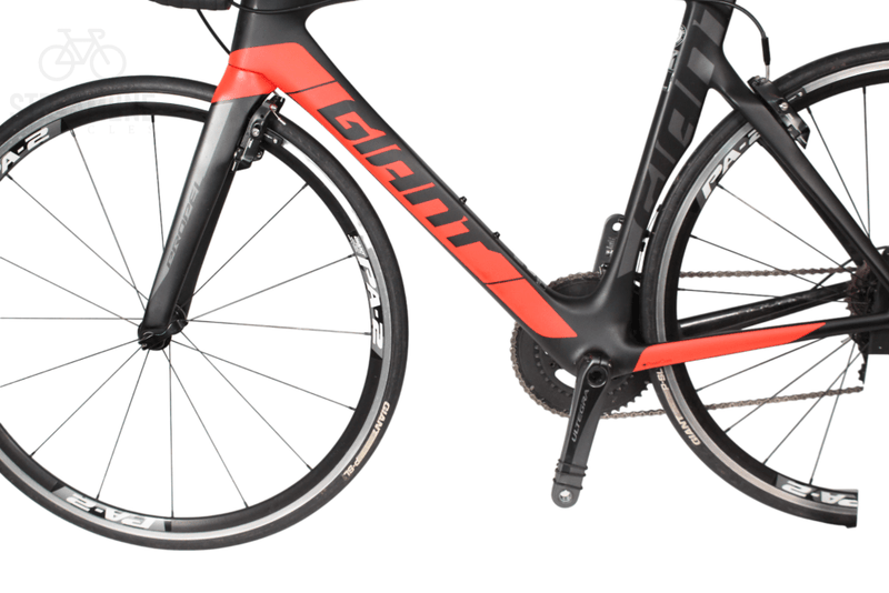 Giant Propel Advanced 1 - Carbon Aero Road Bike - Grade: Excellent Bike Pre-Owned 