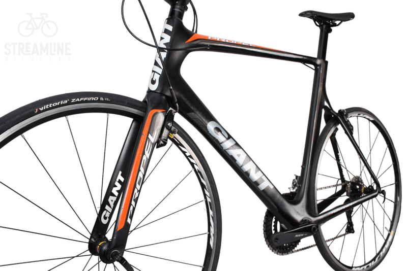 Giant Propel Advanced - Carbon Road Bike - Grade: Good Bike Pre-Owned 