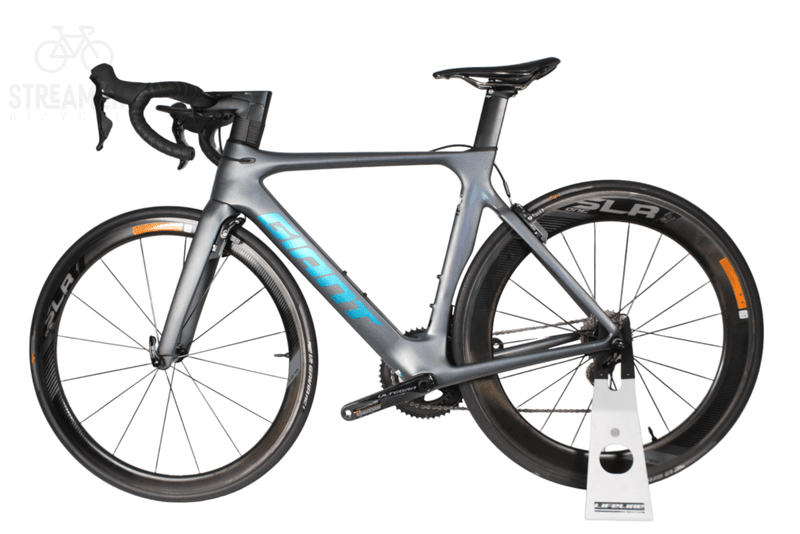 Giant Propel Advanced Pro 1 - Carbon Road Bike - Grade: Excellent Bike Pre-Owned 