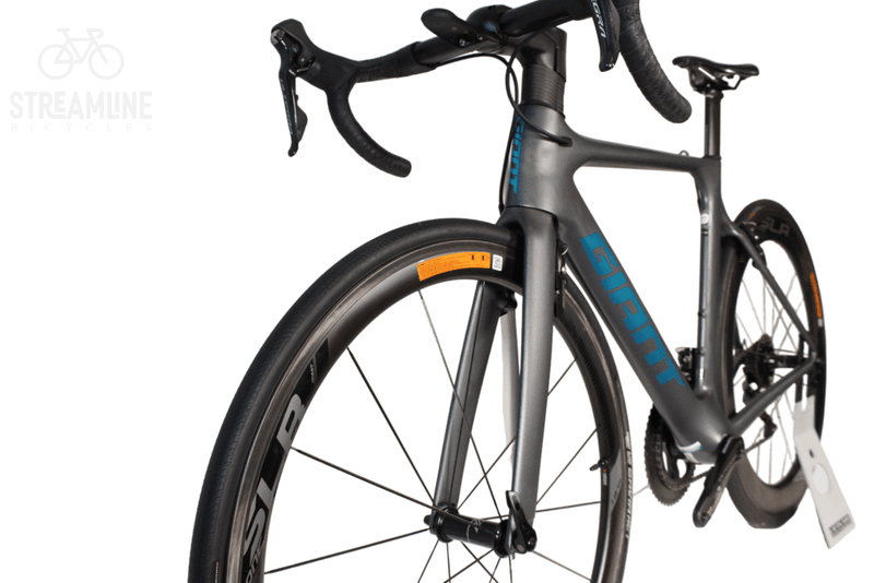 Giant Propel Advanced Pro 1 - Carbon Road Bike - Grade: Excellent Bike Pre-Owned 