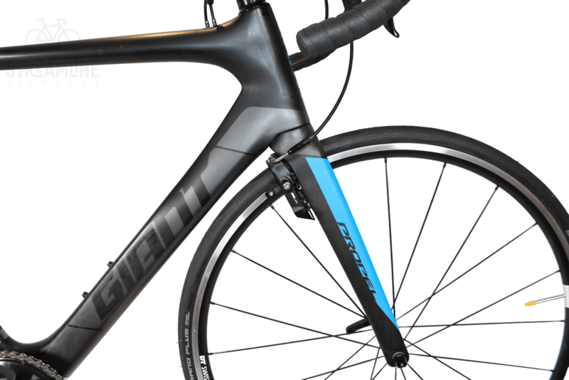 Giant Propel Advanced Pro 2 - Carbon Aero Road Bike - Grade: Good Bike Pre-Owned 