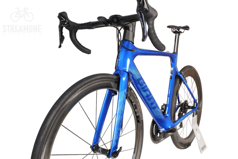 Giant Propel Advanced Pro 2 - Carbon Road Bike - Grade: Excellent Bike Pre-Owned 