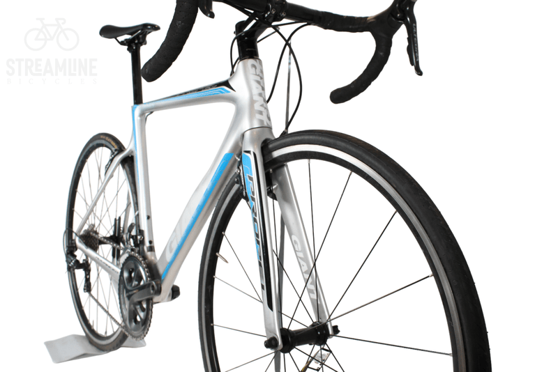 Giant Propel Advanced Pro- Carbon Road Bike - Grade: Excellent Bike Pre-Owned 