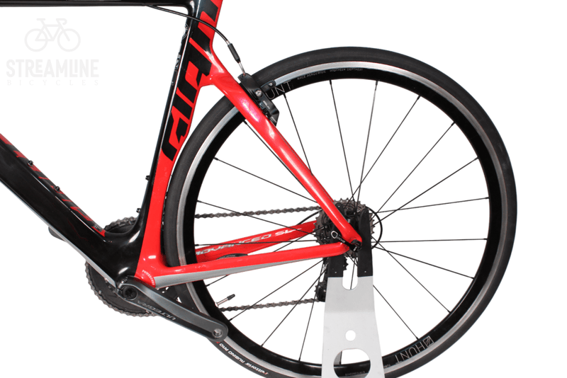 Giant Propel SL 2 - Carbon Road Bike - Grade: Good Bike Pre-Owned 