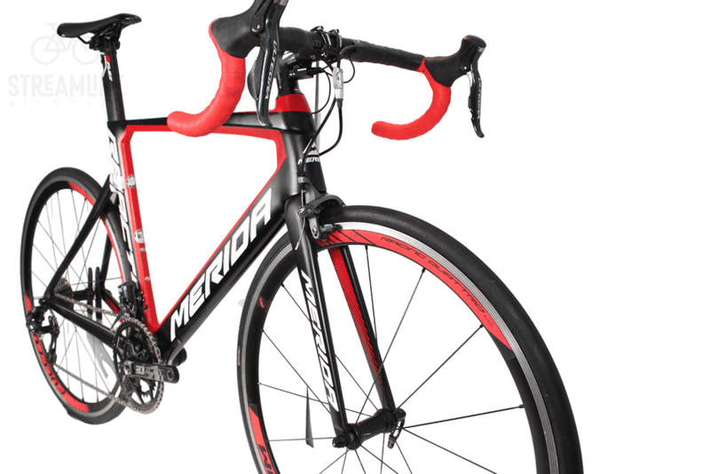 Merida Reacto 7000 E - Carbon Aero Road Bike - Grade: Excellent Bike Pre-Owned 