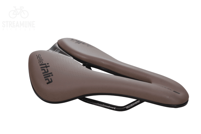 Selle Italia Novus Boost Evo Gravel - Saddle - Grade: Excellent Bike Pre-Owned 