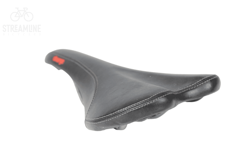 Charge spoon - Saddle - Grade: Good Bike Pre-Owned 