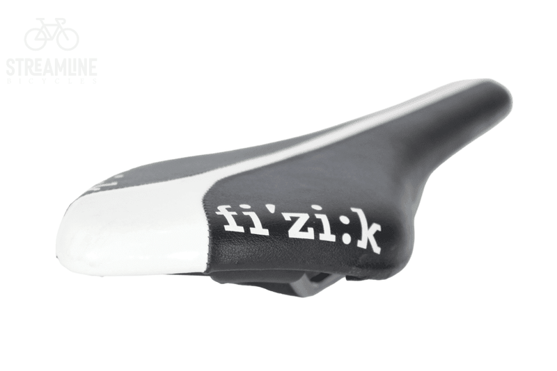 Fizik Arione Cx - Saddle - Grade: Fair Bike Pre-Owned 