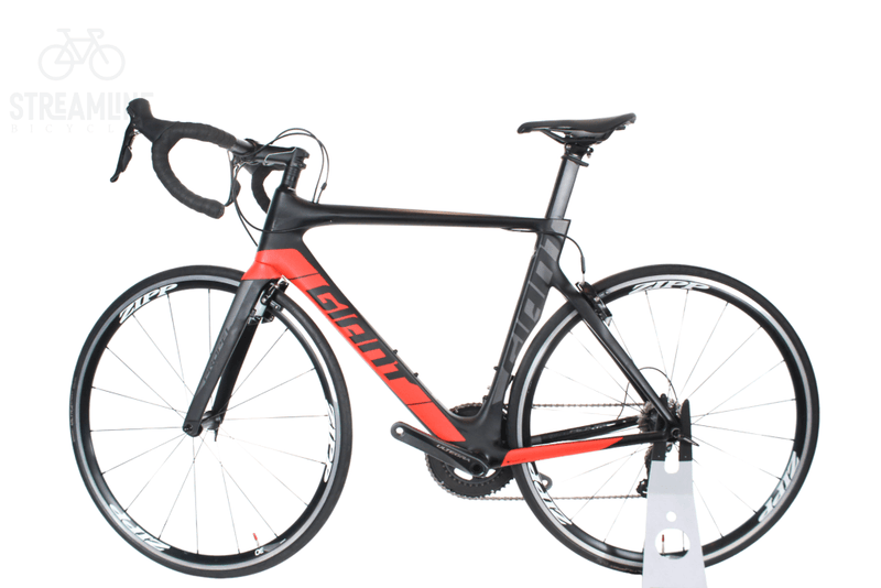 Giant Propel Advanced 1 - Carbon Aero Road Bike - Grade: Excellent Bike Pre-Owned 