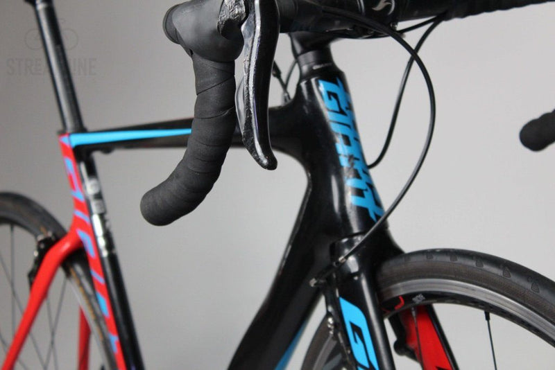 Giant Propel Advanced 2 - Carbon Aero Road Bike - Grade: Fair Bike Pre-Owned 