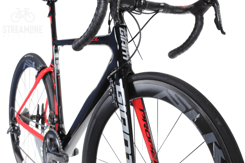 Giant Propel SL - Carbon Road Bike - Grade: Excellent Bike Pre-Owned 