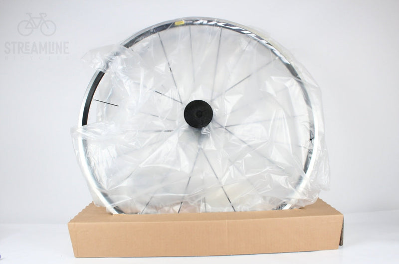 Mavic Aksium - Wheelset - Grade: New Bike Pre-Owned 