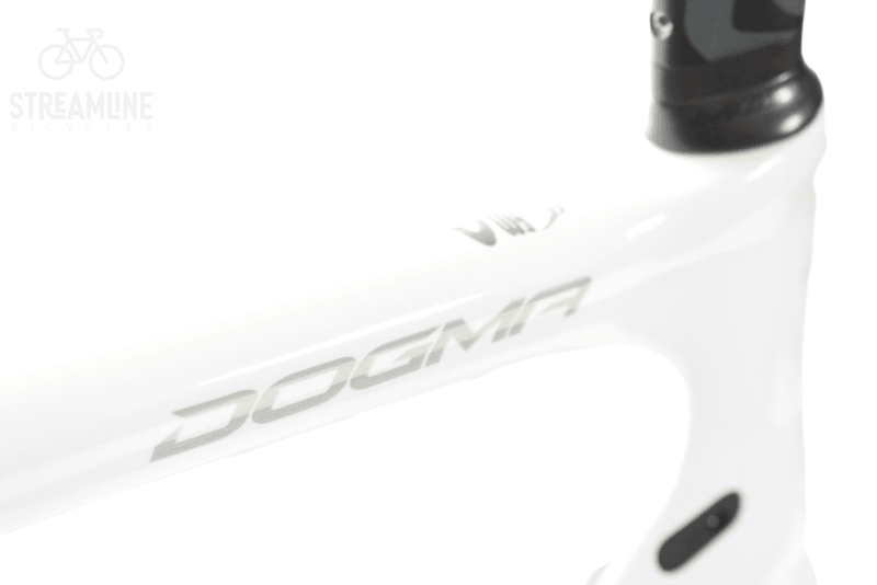 Pinarello Dogma F8 685 White/Black - Carbon Road Bike Frame - Grade: Ex-Display Bike Pre-Owned 