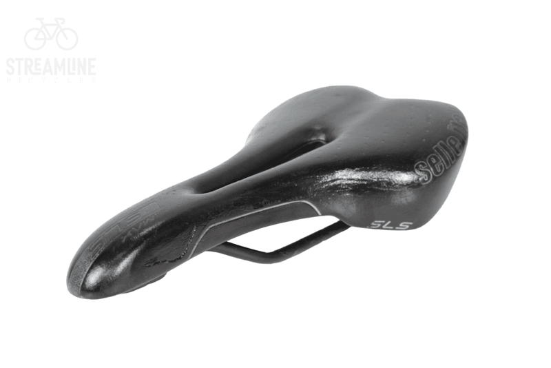 Selle Italia SLS Max Flow - Saddle - Grade: Fair Bike Pre-Owned 