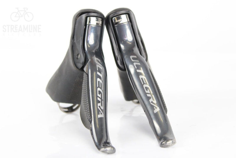 Shimano Ultegra Di2 6870 - Road Shifter Set - Grade: Excellent Bike Pre-Owned 